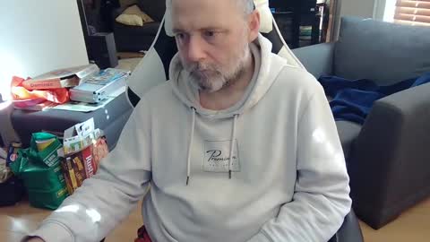 Snapshot of newvvorld chatting on February 1, 2025, 7:34 pm NewWorld online show from February 1, 2025, 7:34 pm