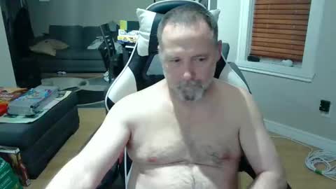 Snapshot of newvvorld chatting on February 24, 2025, 10:25 pm NewWorld online show from February 24, 2025, 10:25 pm