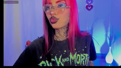 Snapshot of nicki_1 chatting on October 3, 2025, 7:38 am   Help me reach 100 thumbs up online show from October 3, 2025, 7:38 am