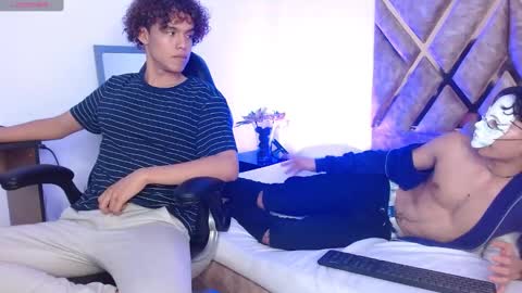 Snapshot of nickolas_moon chatting on March 9, 2025, 4:11 pm Nickolas Muoz online show from March 9, 2025, 4:11 pm