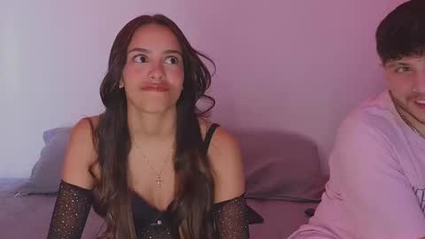 Snapshot of nicky_and_blake chatting on December 1, 2024, 7:25 pm nicky and blake online show from December 1, 2024, 7:25 pm