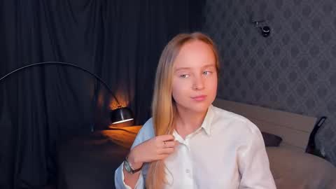 Snapshot of nicolavanderbie chatting on September 20, 2025, 5:47 pm Nicoletta online show from September 20, 2025, 5:47 pm