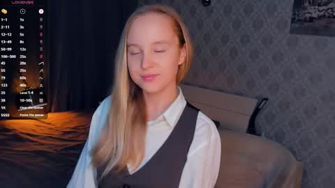Snapshot of nicolavanderbie chatting on September 24, 2025, 5:27 pm Nicoletta online show from September 24, 2025, 5:27 pm