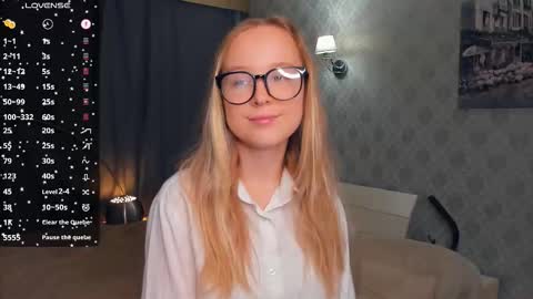 Snapshot of nicolavanderbie chatting on October 27, 2025, 7:07 pm Nicoletta online show from October 27, 2025, 7:07 pm