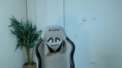 Snapshot of nicole_lushh chatting on November 16, 2025, 2:50 am nicole_lushh online show from November 16, 2025, 2:50 am