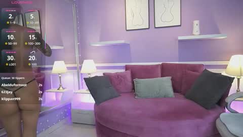 Snapshot of nicolecrawft chatting on September 27, 2025, 7:08 pm Nicole Crawft online show from September 27, 2025, 7:08 pm