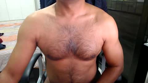 Snapshot of night_rider09711 chatting on December 27, 2024, 7:14 pm night_rider09711 online show from December 27, 2024, 7:14 pm