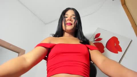 Snapshot of nikkitatsx chatting on December 17, 2024, 6:24 am Debora21Cm online show from December 17, 2024, 6:24 am