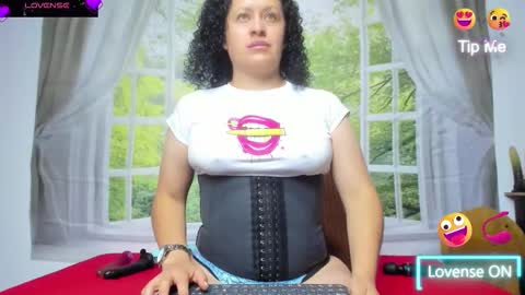Snapshot of nikol32__ chatting on October 7, 2025, 12:02 pm dayan online show from October 7, 2025, 12:02 pm