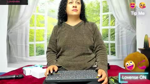 Snapshot of nikol32__ chatting on October 13, 2025, 11:43 am dayan online show from October 13, 2025, 11:43 am