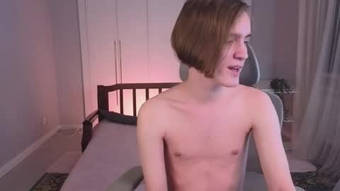 Snapshot of nikompell chatting on January 23, 2025, 3:05 am niko online show from January 23, 2025, 3:05 am