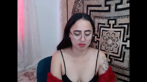 Snapshot of ninakravtz chatting on December 30, 2024, 1:36 pm N I N A online show from December 30, 2024, 1:36 pm