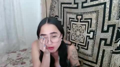 Snapshot of ninakravtz chatting on February 24, 2025, 2:04 pm N I N A online show from February 24, 2025, 2:04 pm