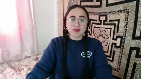 Snapshot of ninakravtz chatting on September 30, 2025, 3:06 pm N I N A online show from September 30, 2025, 3:06 pm