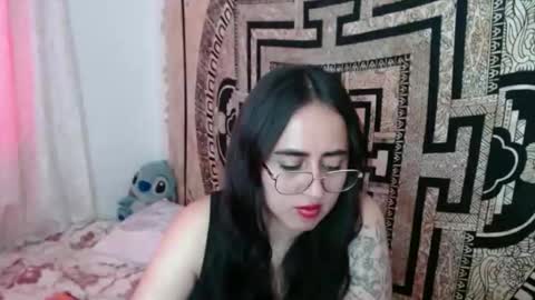 Snapshot of ninakravtz chatting on October 1, 2025, 2:56 pm N I N A online show from October 1, 2025, 2:56 pm