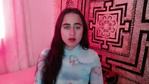 Snapshot of ninakravtz chatting on November 2, 2025, 7:16 pm N I N A online show from November 2, 2025, 7:16 pm