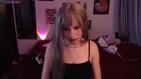 Snapshot of nixxie_ chatting on October 26, 2025, 1:11 am Nixxie  online show from October 26, 2025, 1:11 am