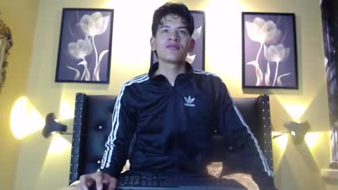 Snapshot of noa11_ chatting on November 4, 2025, 4:28 pm noa11_ online show from November 4, 2025, 4:28 pm