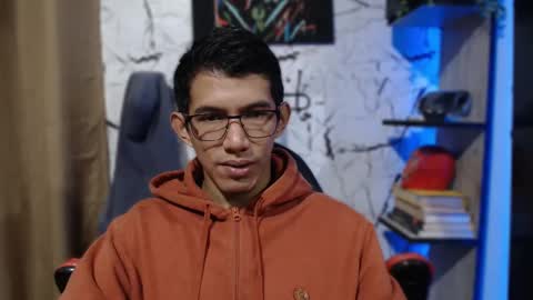 Snapshot of noah_89r chatting on March 6, 2025, 10:41 am Sebastian online show from March 6, 2025, 10:41 am