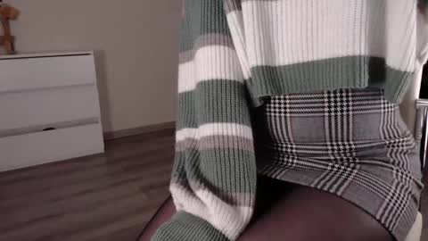 Snapshot of noelleneptune chatting on February 18, 2025, 2:38 pm noelleneptune online show from February 18, 2025, 2:38 pm