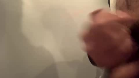 Snapshot of nofacedad90 chatting on January 20, 2025, 2:01 am nofacedad90 online show from January 20, 2025, 2:01 am