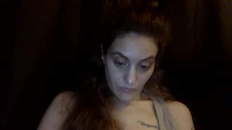 Snapshot of norablues chatting on January 27, 2025, 9:00 pm norablues online show from January 27, 2025, 9:00 pm