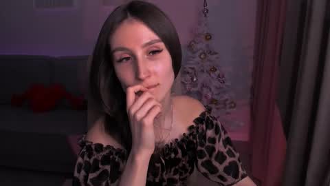 Snapshot of north_valkyrie chatting on January 15, 2025, 1:02 am Hazel online show from January 15, 2025, 1:02 am