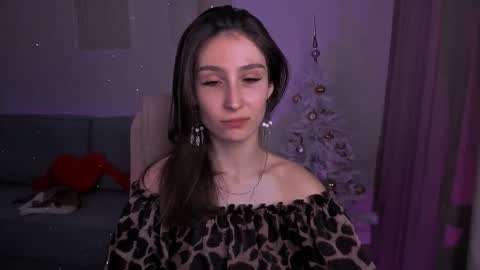 Snapshot of north_valkyrie chatting on January 21, 2025, 1:18 am Hazel online show from January 21, 2025, 1:18 am