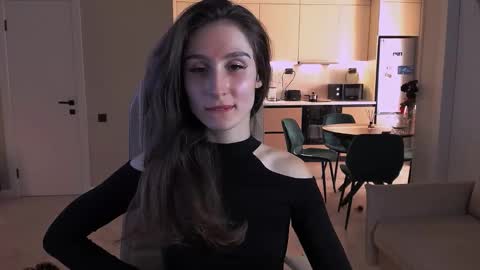 Snapshot of north_valkyrie chatting on September 14, 2025, 1:43 pm Hazel online show from September 14, 2025, 1:43 pm