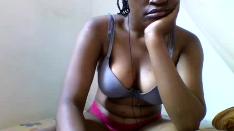 Snapshot of notoy1 chatting on March 1, 2025, 12:01 pm notoy1 online show from March 1, 2025, 12:01 pm