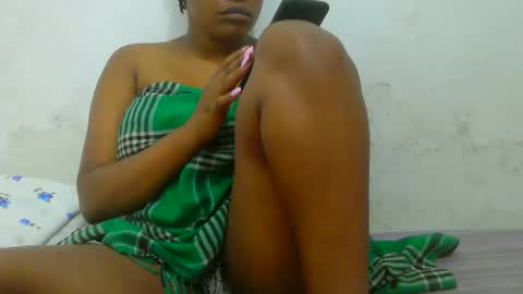 Snapshot of notoy1 chatting on October 20, 2025, 2:06 pm notoy1 online show from October 20, 2025, 2:06 pm