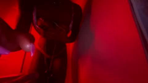 Snapshot of notyourkitty00 chatting on October 21, 2025, 12:00 am notyourkitty00 online show from October 21, 2025, 12:00 am