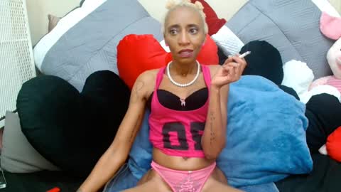 Snapshot of nubiangiggles chatting on March 11, 2025, 9:59 pm Nubiangiggles online show from March 11, 2025, 9:59 pm