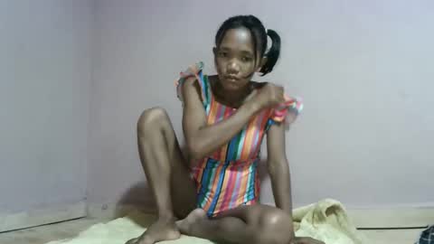 nympholinha online show from February 13, 2025, 5:44 pm