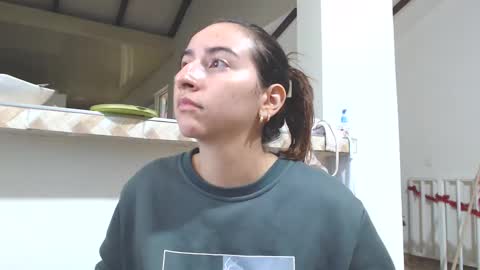 Snapshot of odette_brigh_ chatting on December 10, 2024, 3:41 am Val online show from December 10, 2024, 3:41 am
