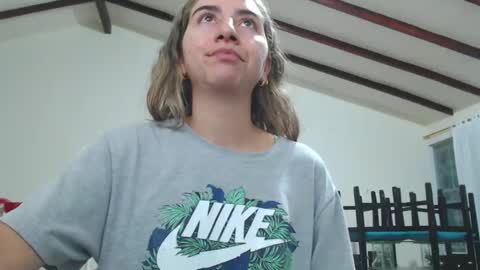 Snapshot of odette_brigh_ chatting on December 28, 2024, 11:37 pm Val online show from December 28, 2024, 11:37 pm