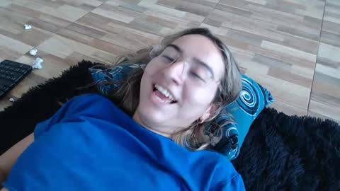 Snapshot of odette_brigh_ chatting on January 25, 2025, 9:04 pm Val online show from January 25, 2025, 9:04 pm