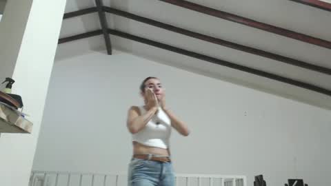 Snapshot of odette_brigh_ chatting on February 15, 2025, 12:04 am Val online show from February 15, 2025, 12:04 am