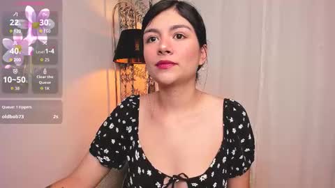 Snapshot of oh__holly chatting on October 10, 2025, 11:48 pm  Holly  online show from October 10, 2025, 11:48 pm