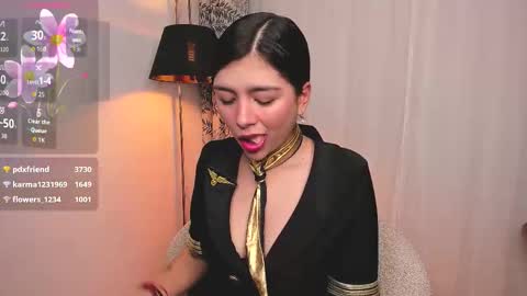 Snapshot of oh__holly chatting on October 24, 2025, 11:23 pm  Holly  online show from October 24, 2025, 11:23 pm