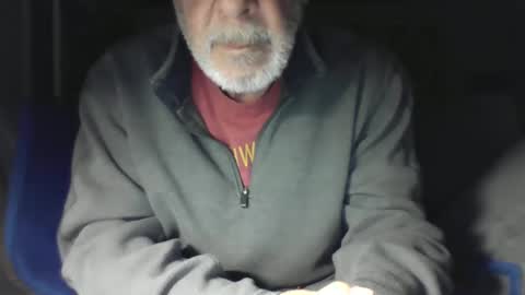 Snapshot of old_bald63 chatting on December 28, 2024, 9:31 am old_bald63 online show from December 28, 2024, 9:31 am