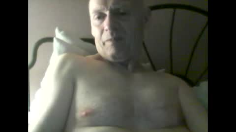 Snapshot of oldbuthorny62 chatting on January 24, 2025, 6:03 am oldbuthorny62 online show from January 24, 2025, 6:03 am