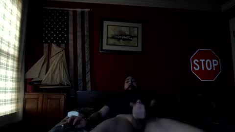 Snapshot of oldfuckus chatting on December 31, 2024, 3:31 pm oldfuckus online show from December 31, 2024, 3:31 pm