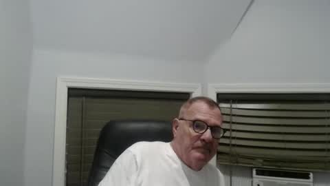 Snapshot of oldguybigd chatting on September 12, 2025, 2:55 am oldguybigd online show from September 12, 2025, 2:55 am