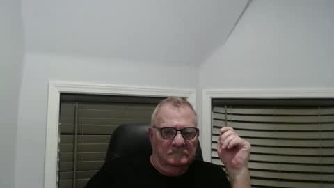 Snapshot of oldguybigd chatting on October 2, 2025, 3:46 am oldguybigd online show from October 2, 2025, 3:46 am