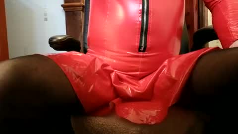 Snapshot of oldwanke chatting on December 5, 2024, 10:01 pm oldwankie online show from December 5, 2024, 10:01 pm