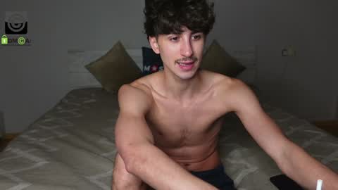 Snapshot of oliver_baker chatting on December 5, 2024, 3:50 pm Oliver Kaen online show from December 5, 2024, 3:50 pm