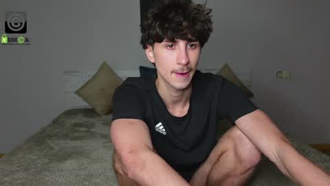 Snapshot of oliver_baker chatting on December 6, 2024, 3:44 pm Oliver Kaen online show from December 6, 2024, 3:44 pm