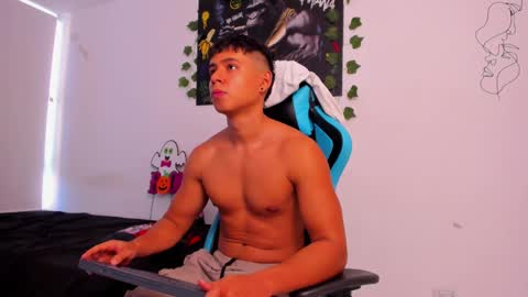 Snapshot of oliver_bray chatting on January 10, 2025, 10:15 pm Oliver bray online show from January 10, 2025, 10:15 pm