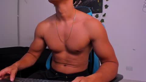 Snapshot of oliver_bray chatting on January 25, 2025, 12:06 am Oliver bray online show from January 25, 2025, 12:06 am